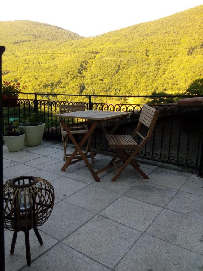 Bed & Breakfast Sentiero 54 Cantiano Buitenkant foto